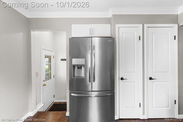 22587 Kipling Street, Saint Clair Shores, MI 48080