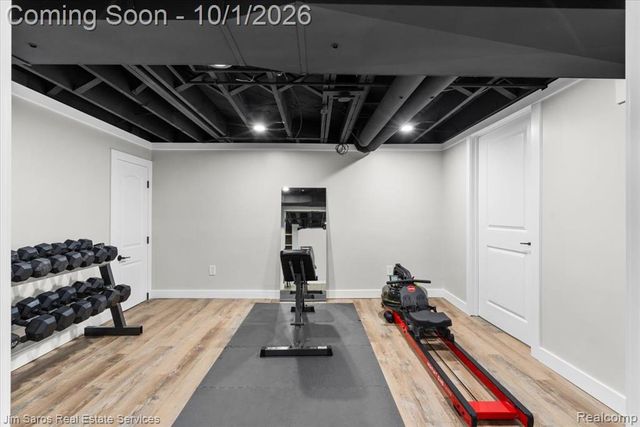 22587 Kipling Street, Saint Clair Shores, MI 48080