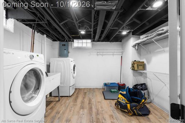 22587 Kipling Street, Saint Clair Shores, MI 48080