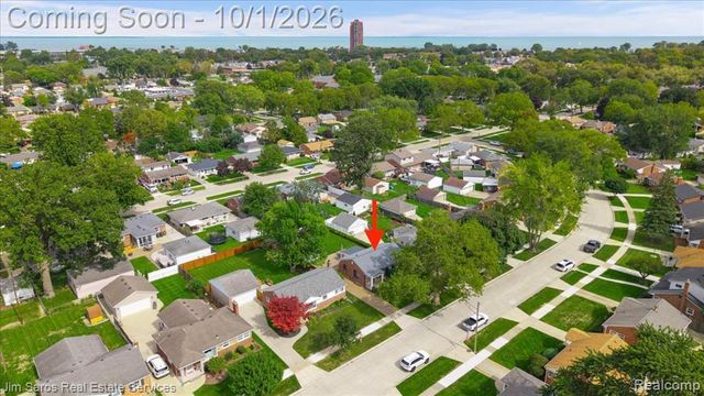22587 Kipling Street, Saint Clair Shores, MI 48080