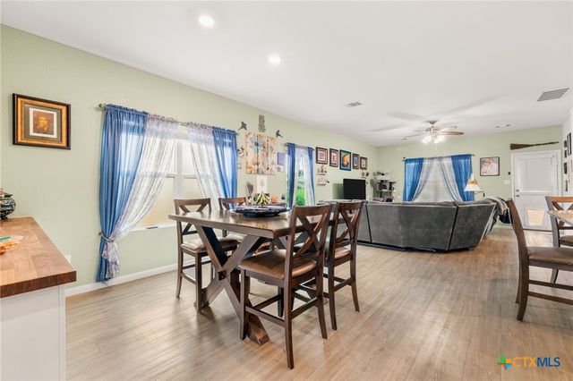 9058 Bowie Ridge, Seguin, TX 78155