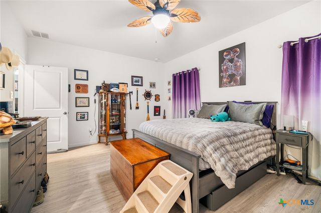 9058 Bowie Ridge, Seguin, TX 78155