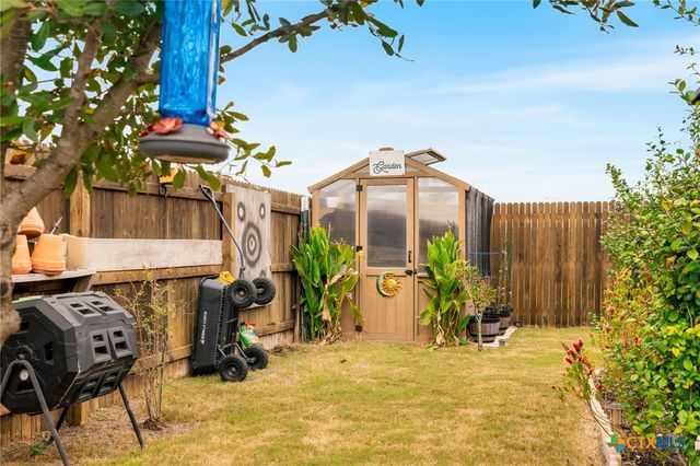 9058 Bowie Ridge, Seguin, TX 78155