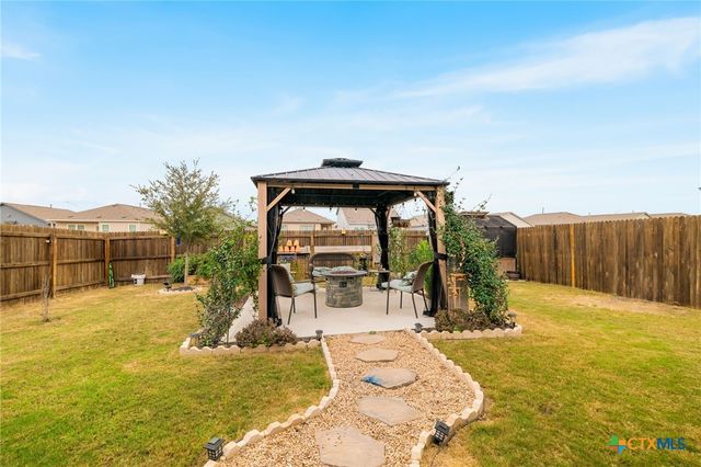 9058 Bowie Ridge, Seguin, TX 78155