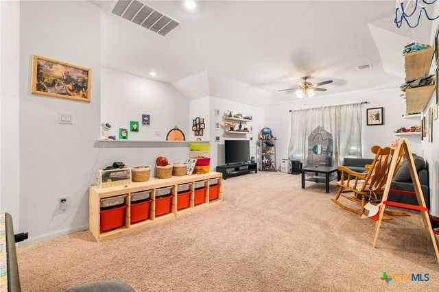 9058 Bowie Ridge, Seguin, TX 78155