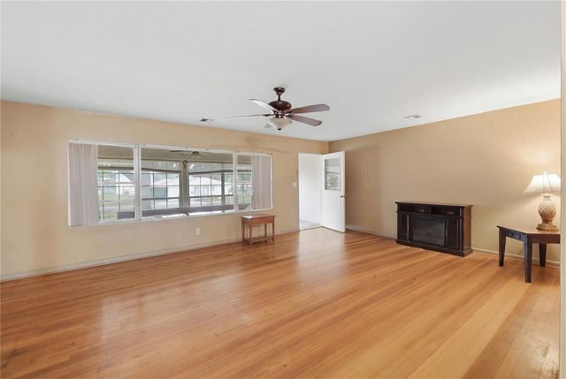 104 11TH STREET SE, Winter Haven, FL 33880