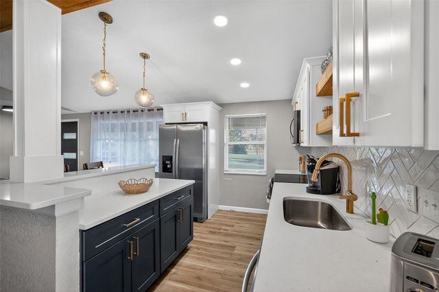 63 LAKE HUNTER DRIVE, Lakeland, FL 33803