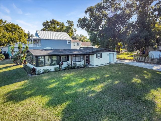 63 LAKE HUNTER DRIVE, Lakeland, FL 33803