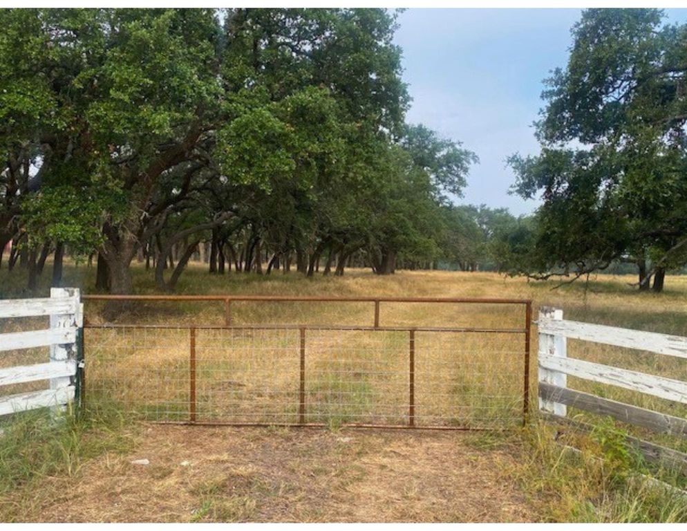 000 County Road 228 RD, Florence, TX 76527