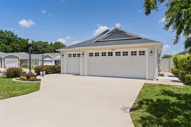 2823 CHRISTOPHER COURT, The Villages, FL 32163
