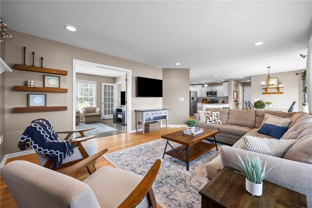 1332 Cherry Laurel Circle, Webster, NY 14580