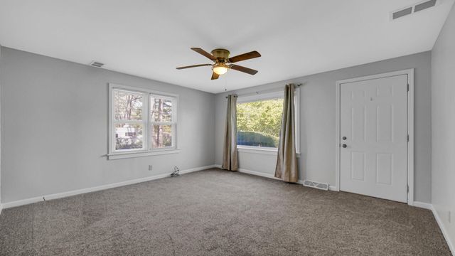 157 Spectacle Drive, Valparaiso, IN 46383