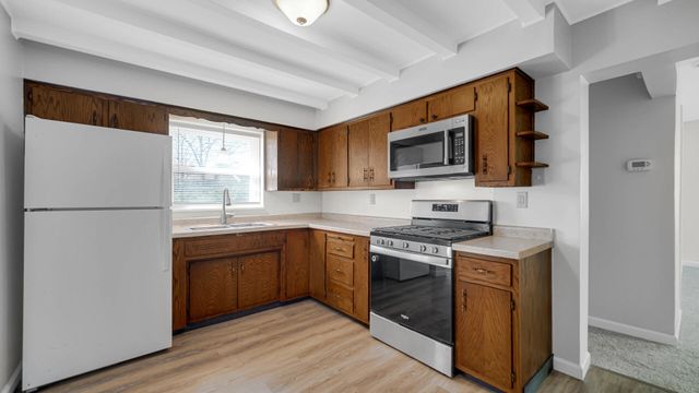 157 Spectacle Drive, Valparaiso, IN 46383