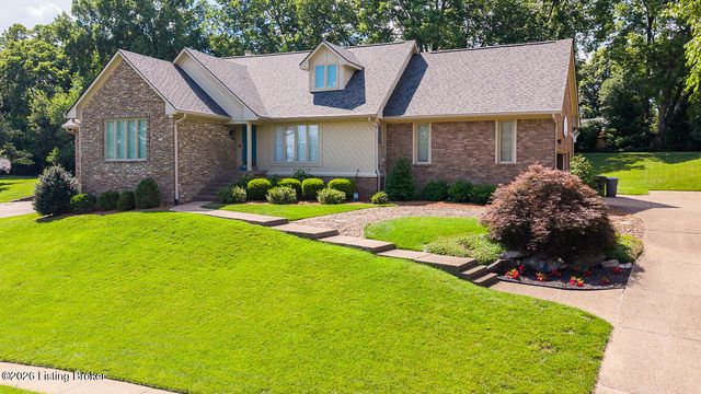 4513 Wolfspring Dr, Louisville, KY 40241
