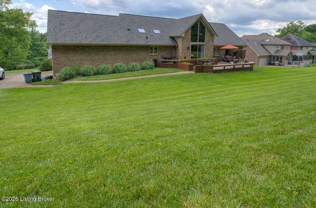 4513 Wolfspring Dr, Louisville, KY 40241