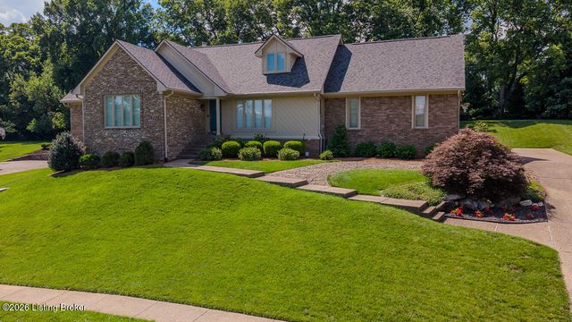 4513 Wolfspring Dr, Louisville, KY 40241