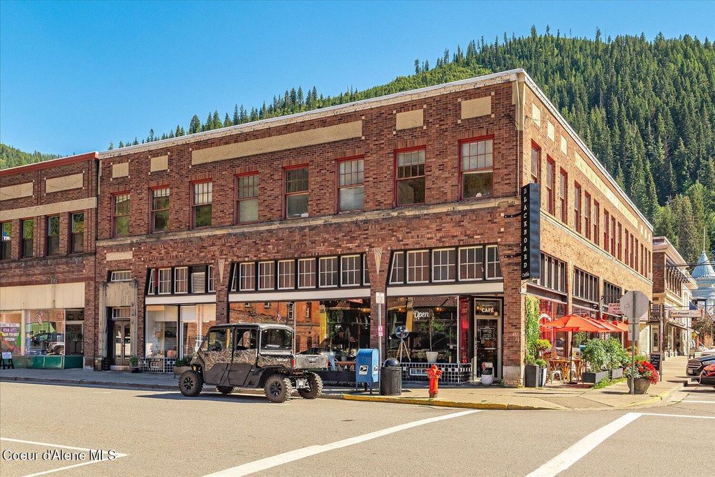 600 Cedar St, Wallace, ID 83873