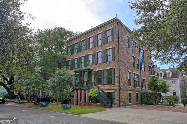 407 E Mcdonough Street, Savannah, GA 31401