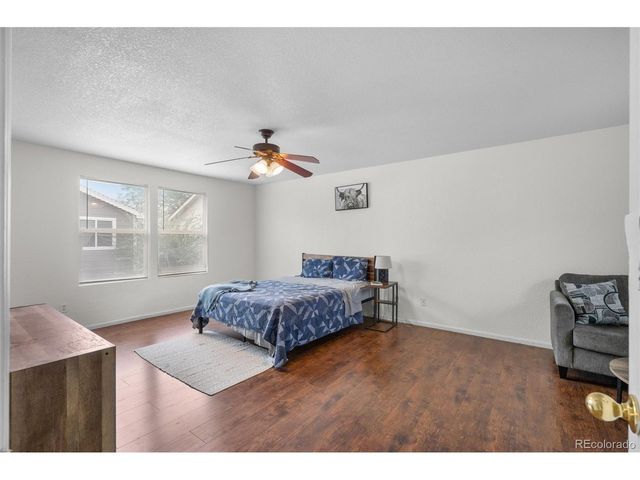 10696 Butte Dr, Longmont, CO 80504