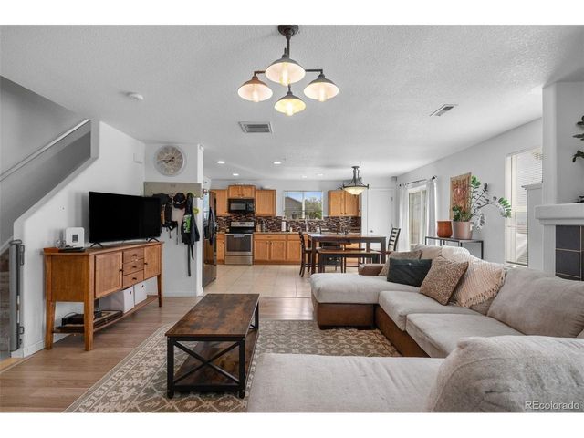 10696 Butte Dr, Longmont, CO 80504