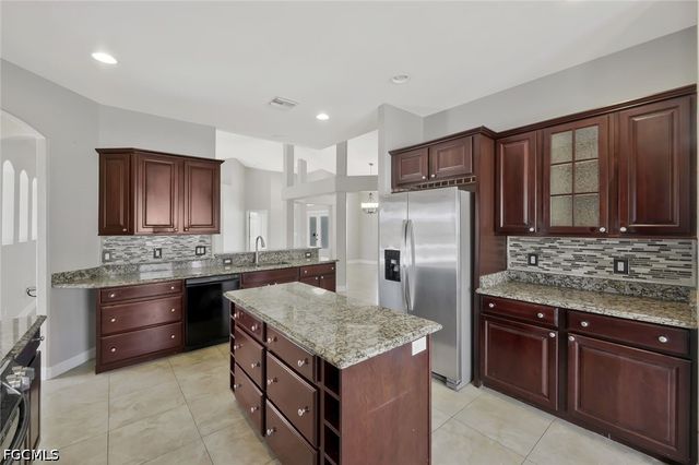 1302 SW 20th ST, Cape Coral, FL 33991