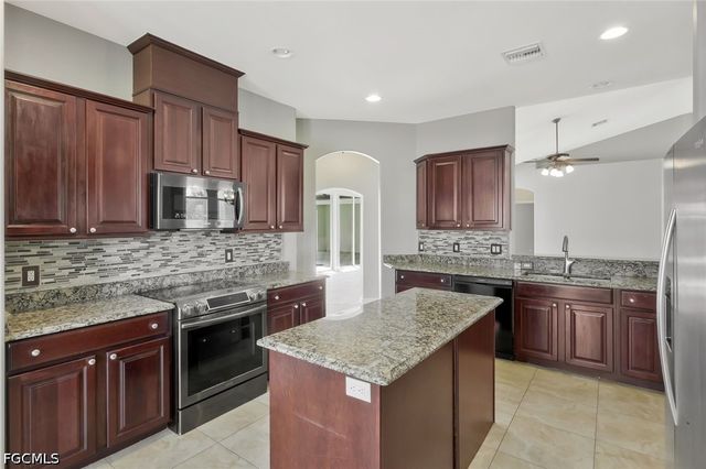 1302 SW 20th ST, Cape Coral, FL 33991