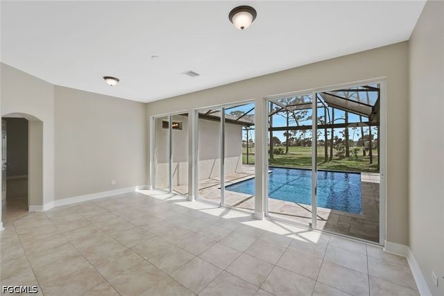 1302 SW 20th ST, Cape Coral, FL 33991