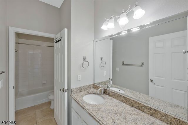 1302 SW 20th ST, Cape Coral, FL 33991