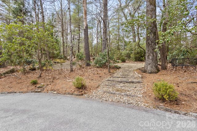 171 Old Hillside Lane, Flat Rock, NC 28731