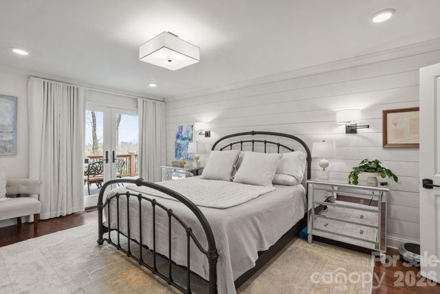 171 Old Hillside Lane, Flat Rock, NC 28731