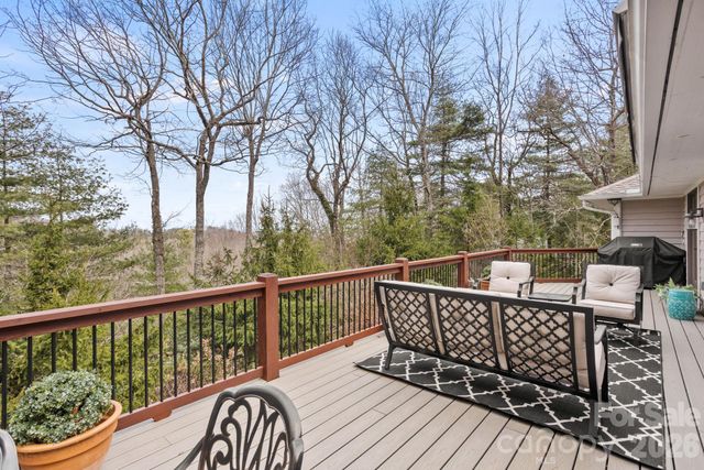 171 Old Hillside Lane, Flat Rock, NC 28731