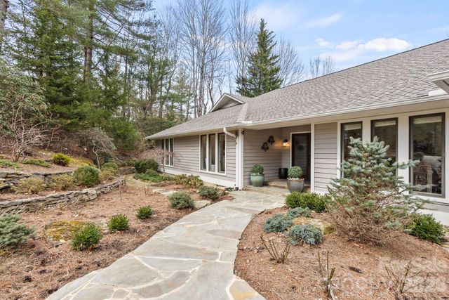 171 Old Hillside Lane, Flat Rock, NC 28731