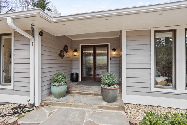 171 Old Hillside Lane, Flat Rock, NC 28731