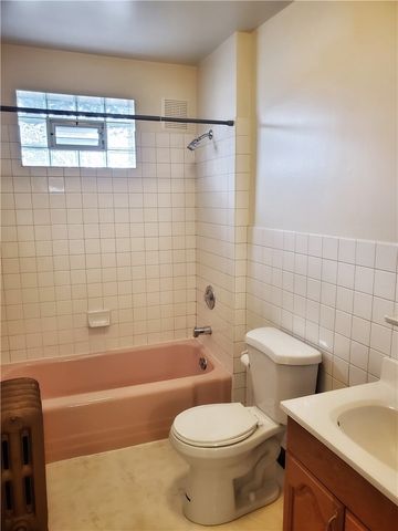 3002-3004 Clermont Avenue, Brentwood, PA 15227