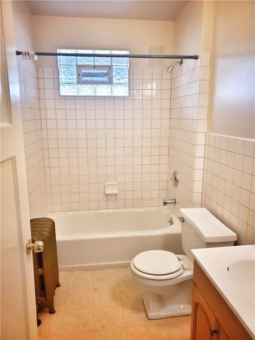 3002-3004 Clermont Avenue, Brentwood, PA 15227