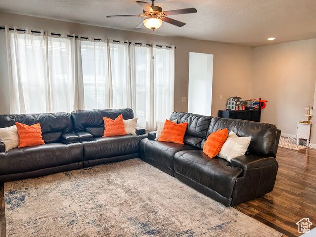 10804 S GRESHAM DR, South Jordan, UT 84009