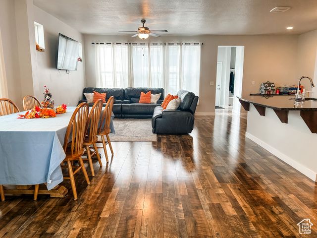 10804 S GRESHAM DR, South Jordan, UT 84009