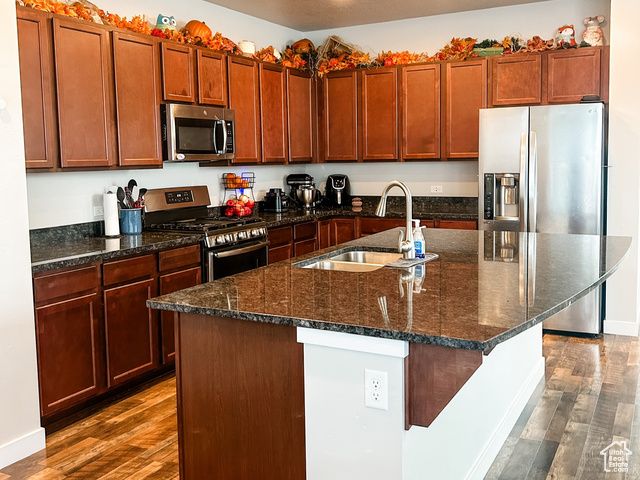 10804 S GRESHAM DR, South Jordan, UT 84009