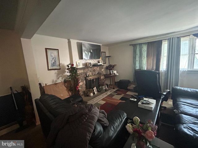 185 BERKLEY AVE, Lansdowne, PA 19050