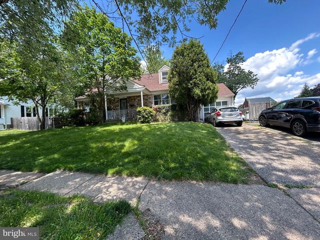185 BERKLEY AVE, Lansdowne, PA 19050