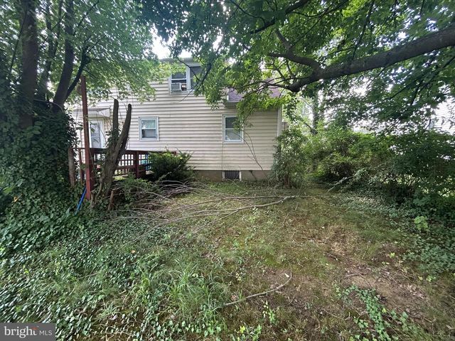 185 BERKLEY AVE, Lansdowne, PA 19050