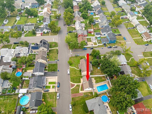 106 Washington Avenue, Iselin, NJ 08830