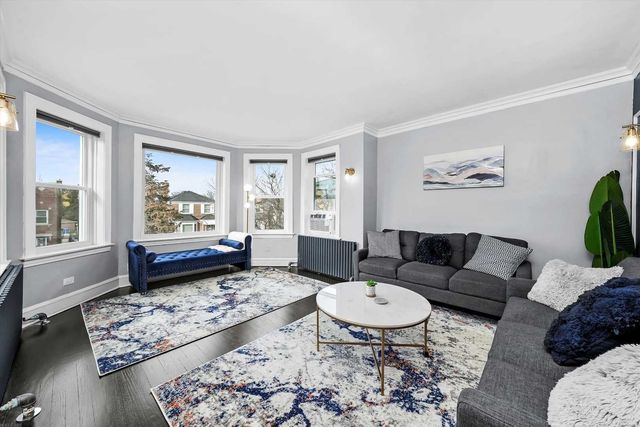 6029 N AUSTIN Avenue, Chicago, IL 60646