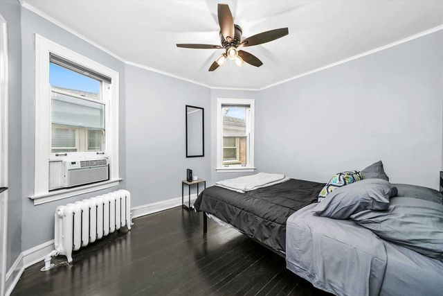 6029 N AUSTIN Avenue, Chicago, IL 60646