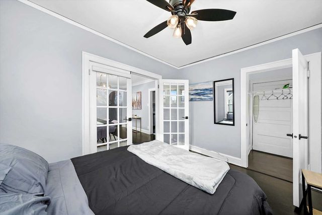 6029 N AUSTIN Avenue, Chicago, IL 60646