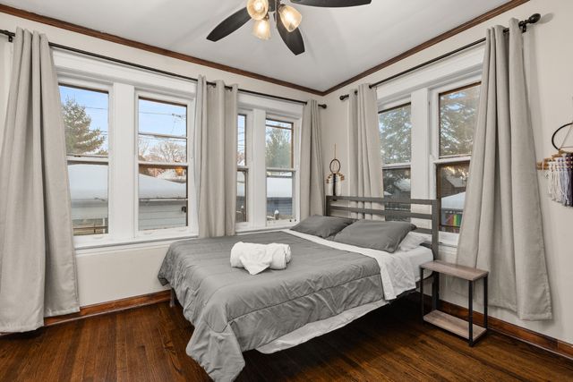 6029 N AUSTIN Avenue, Chicago, IL 60646