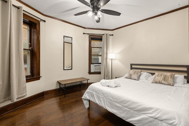 6029 N AUSTIN Avenue, Chicago, IL 60646