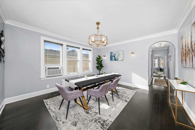6029 N AUSTIN Avenue, Chicago, IL 60646