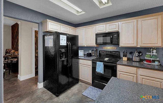 37 Bluebonnet Loop, Morgans Point Resort, TX 76513