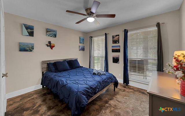 37 Bluebonnet Loop, Morgans Point Resort, TX 76513